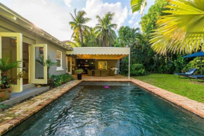 The Luxury Sunset Villa! Saltwater Pool & Hot Tub!